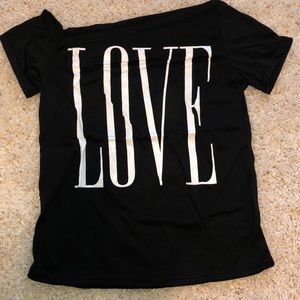 Off the shoulder Fitted tee